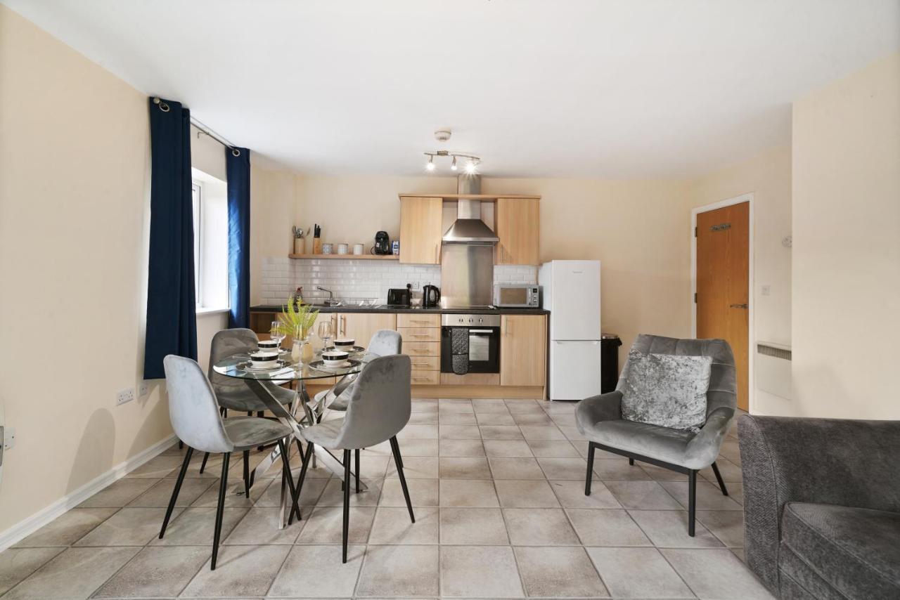 Peaceful 2Br Flat With Historic Bottle Kilns View & Free Parking Located Near City Centre Stoke-on-Trent Экстерьер фото