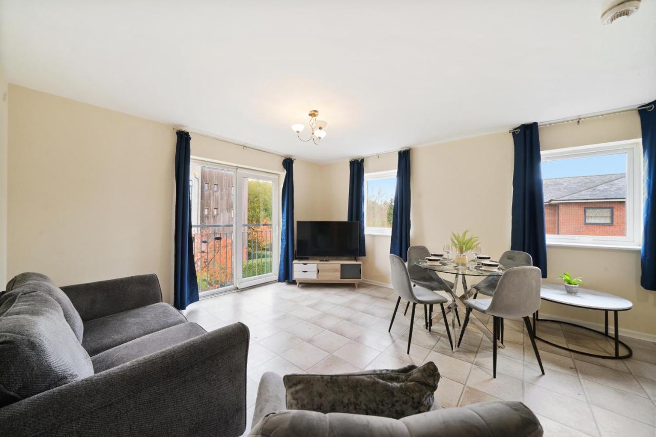 Peaceful 2Br Flat With Historic Bottle Kilns View & Free Parking Located Near City Centre Stoke-on-Trent Экстерьер фото